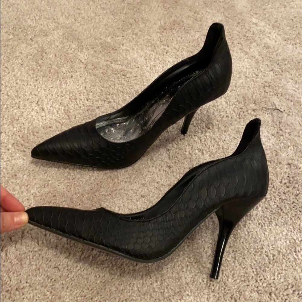 Stiletto pumps